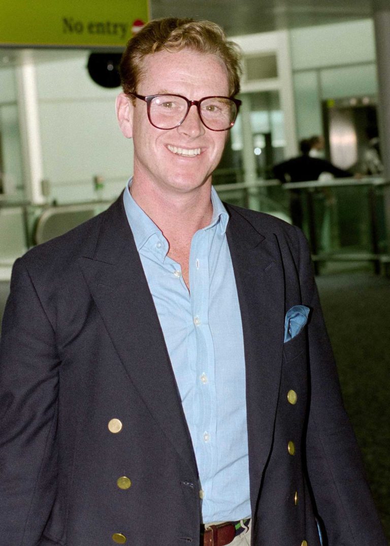 Que Devient James Hewitt Photos De L amant De Diana En 2020 que-devient-james-hewitt-photos-de-l-amant-de-diana-en-2020