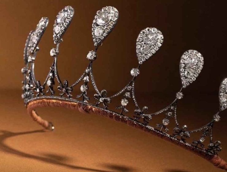 Сайт тиару. Тиары Монако. Тиара Chaumet. Палатинская тиара. Тиара бубовски.