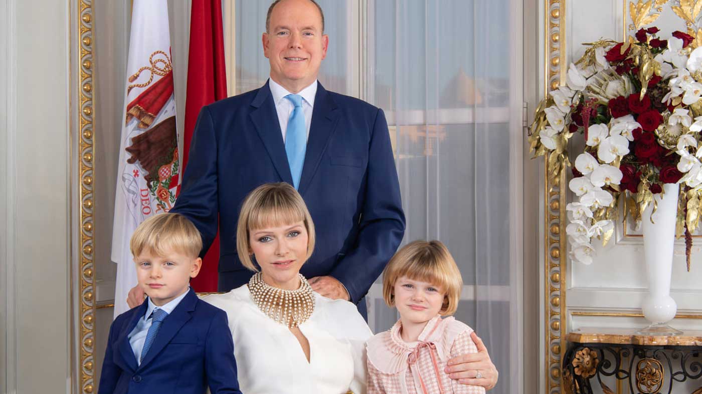 Nouvelle photo officielle de la famille princière de Monaco en 2021