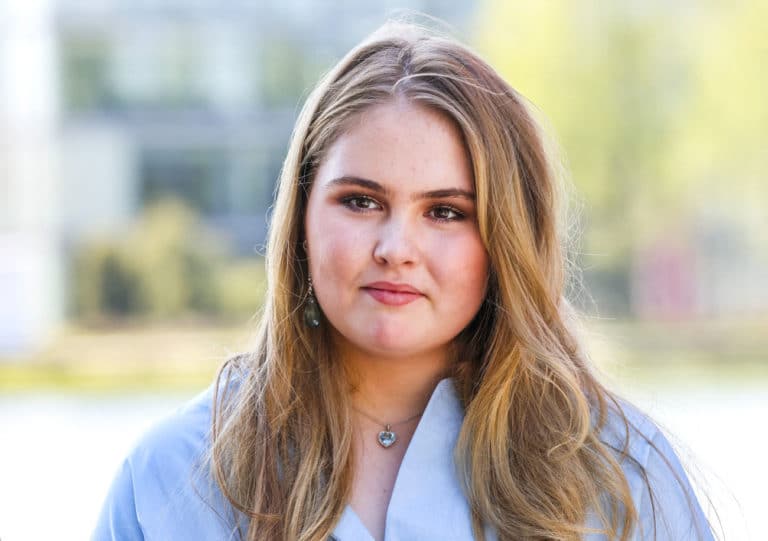 Princesse Amalia Grosse La princesse Amalia renonce à sa dotation de 25 000 € par mois
