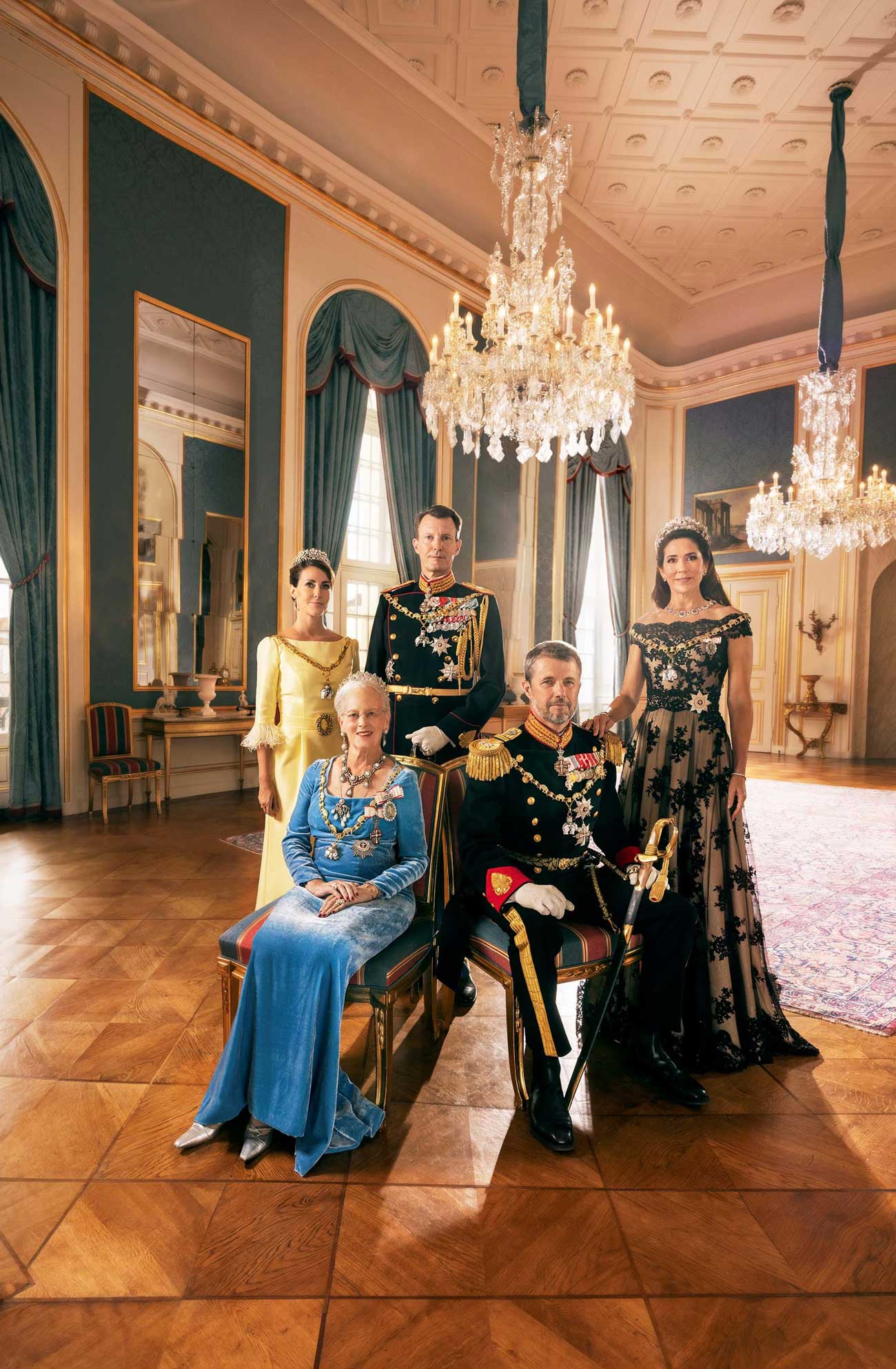 Nouvelles photos de gala de la famille royale danoise pour marquer la