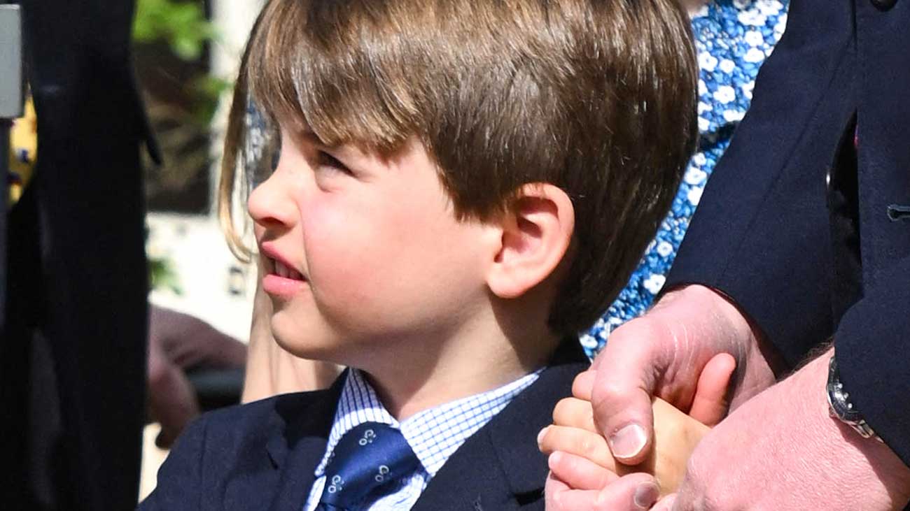 Le prince Louis de Galles assiste pour la première fois à l'office ...