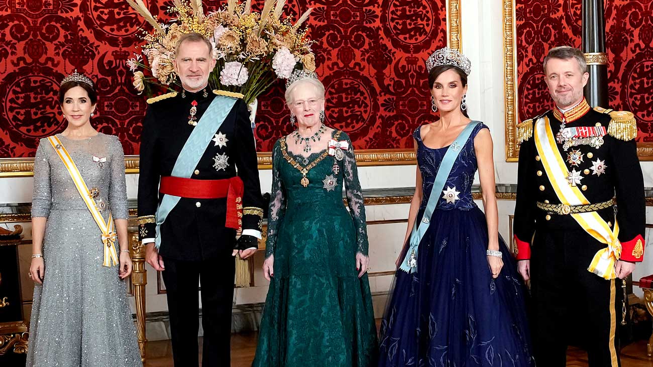 Frederik et Mary reçoivent l'ordre d'Isabelle la Catholique, Felipe et