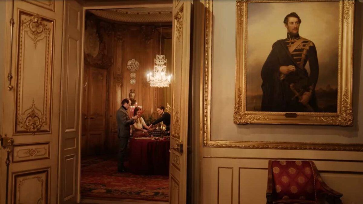 La princesse héritière Victoria et ses enfants confectionnent des