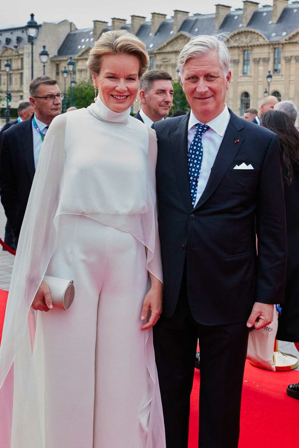 Les photos symboliques de la reine Mathilde en blanc pour ses noces d ...