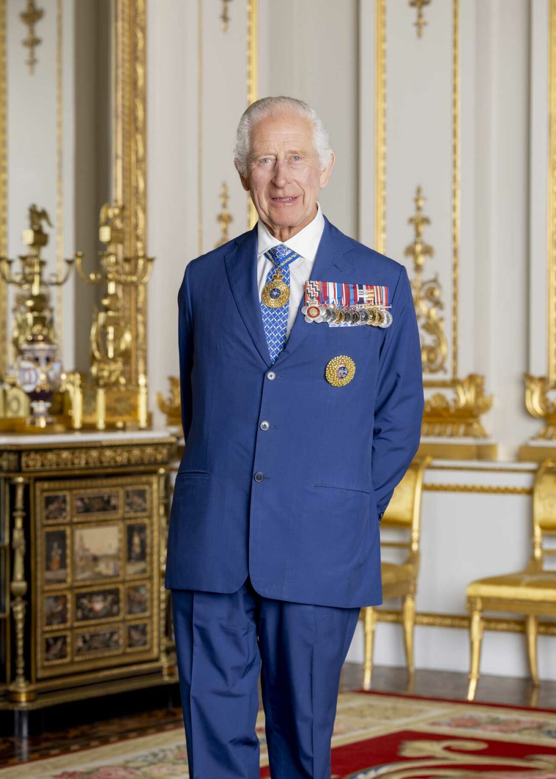 Le Roi Charles III Visite Son Royaume Austral Et Marque L histoire De le-roi-charles-iii-visite-son-royaume-austral-et-marque-l-histoire-de