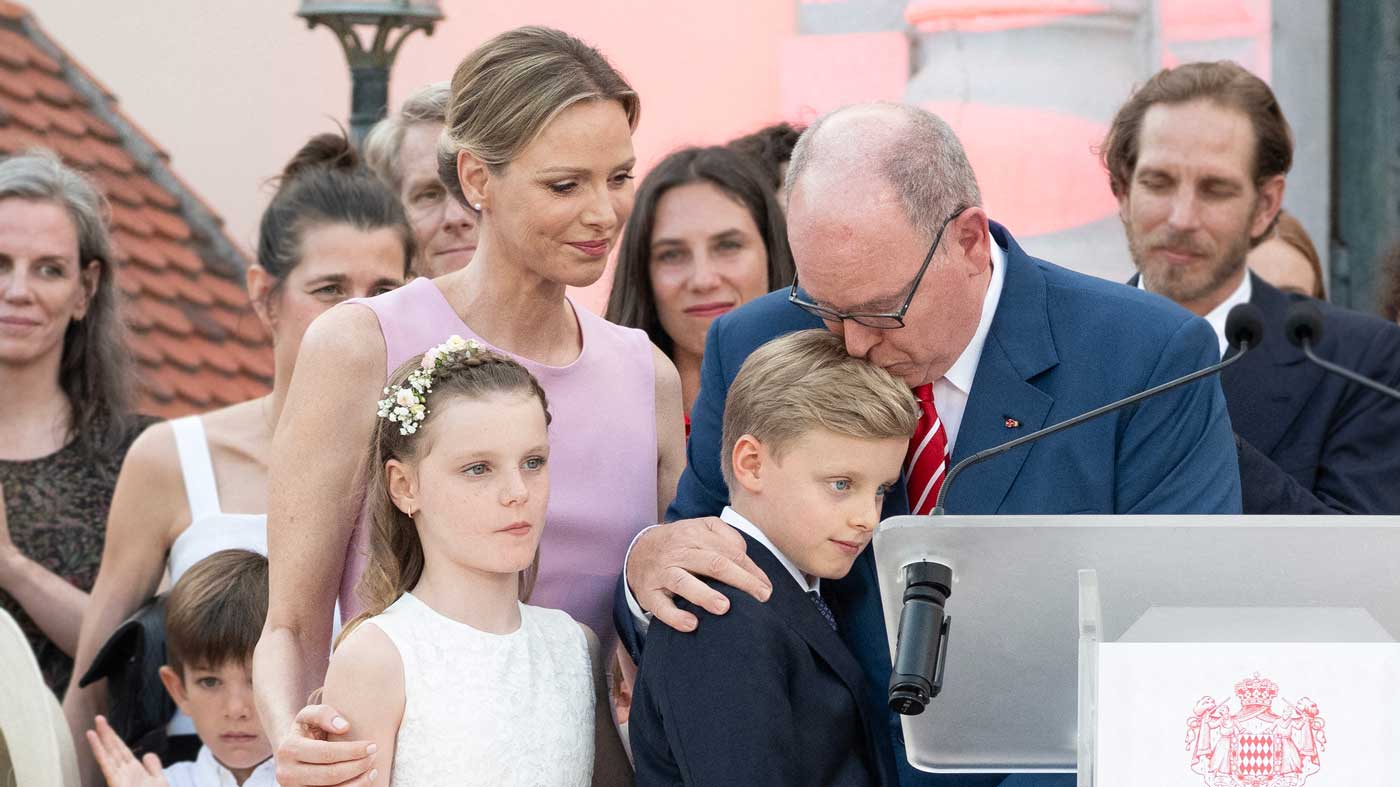 Le prince Albert II fête ses 20 ans de règne en communion avec les ...