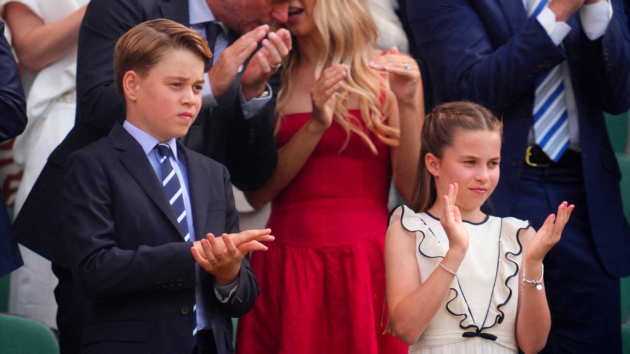 prinz-george-und-prinzessin-charlotte-berraschen-mit-dem-besuch-des