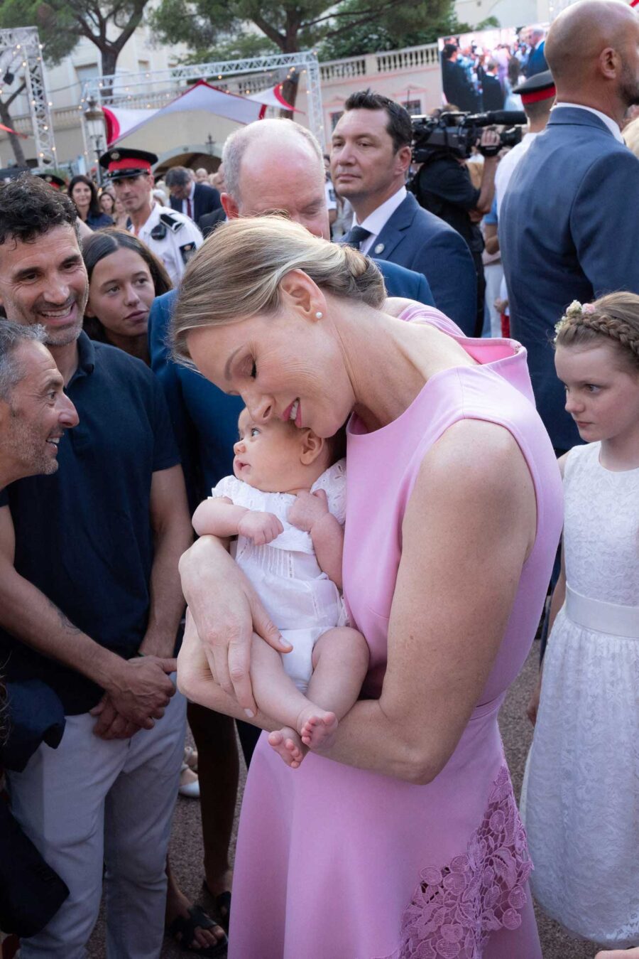 Le prince Albert II fête ses 20 ans de règne en communion avec les ...
