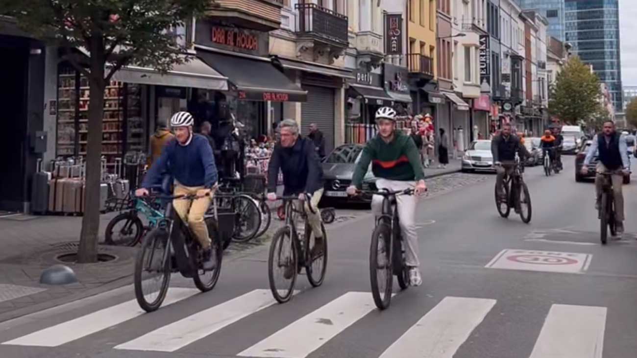 Le roi Philippe et le prince Emmanuel profitent de la journée sans ...