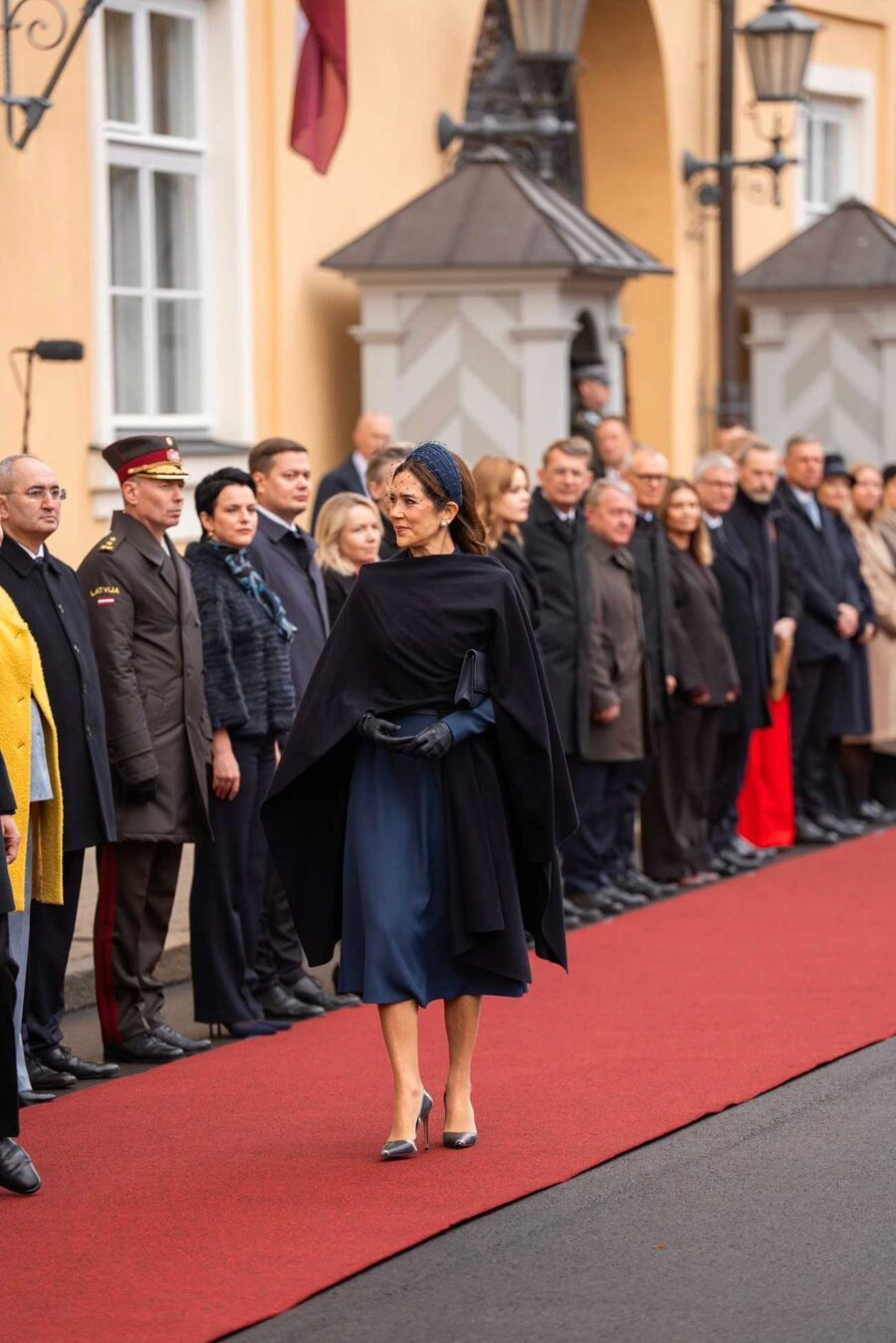 Le roi Frederik X et la reine Mary accueillis au château de Riga par le ...