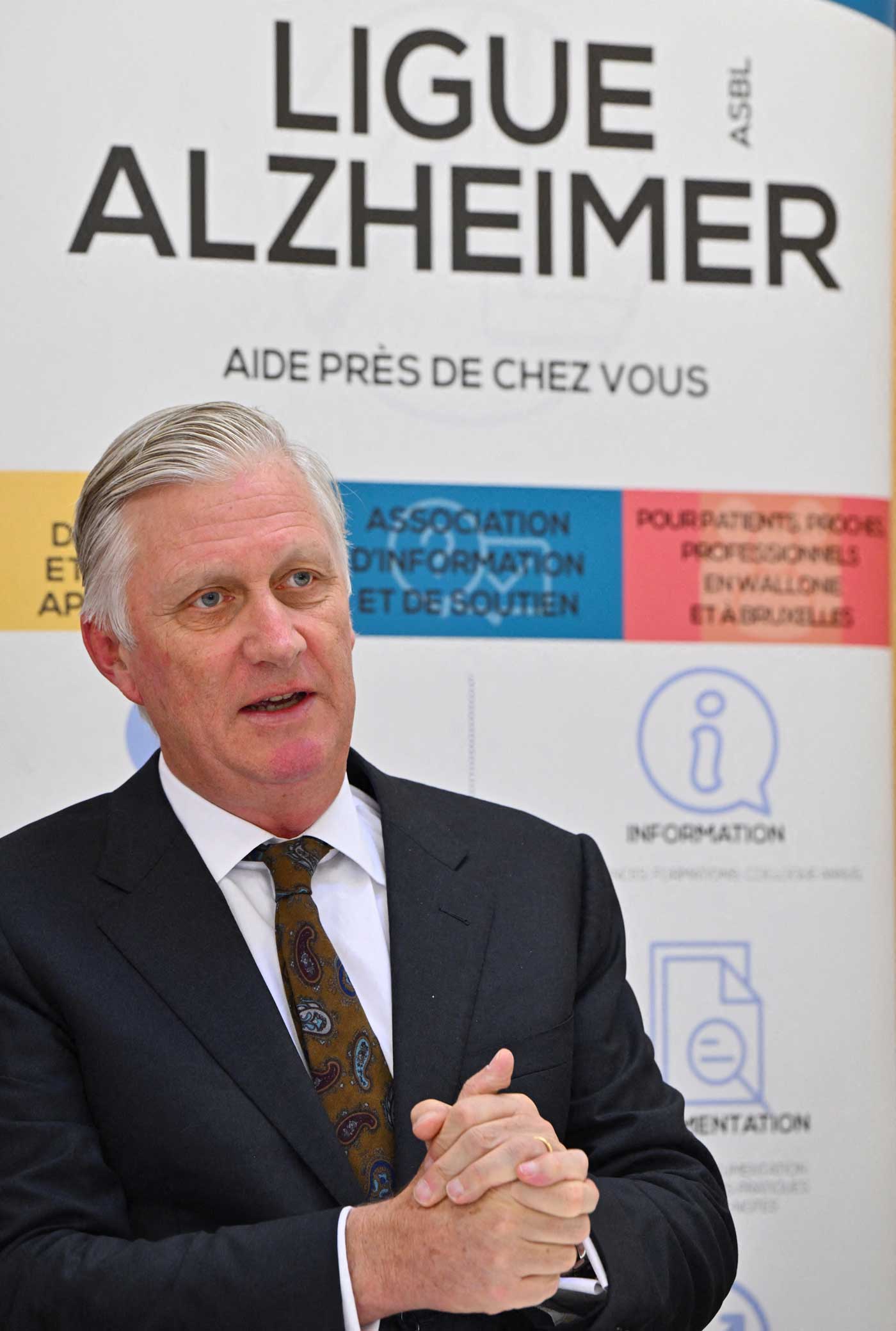 Le roi Philippe visite un Alzheimer Café