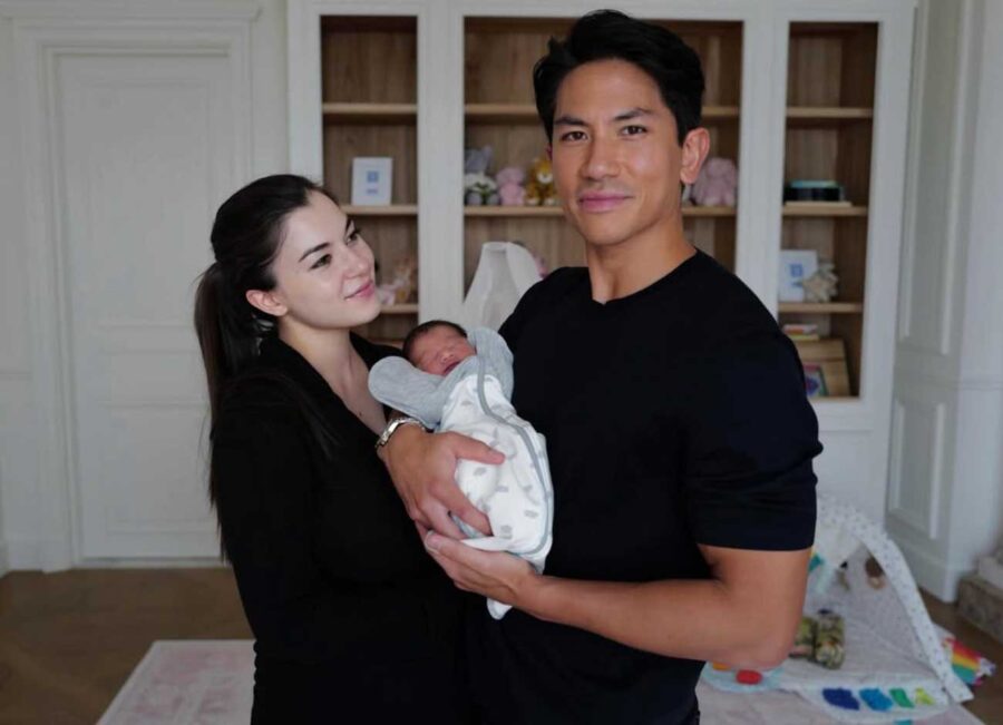 Le prince Mateen dévoile le visage de sa petite princesse Zahra