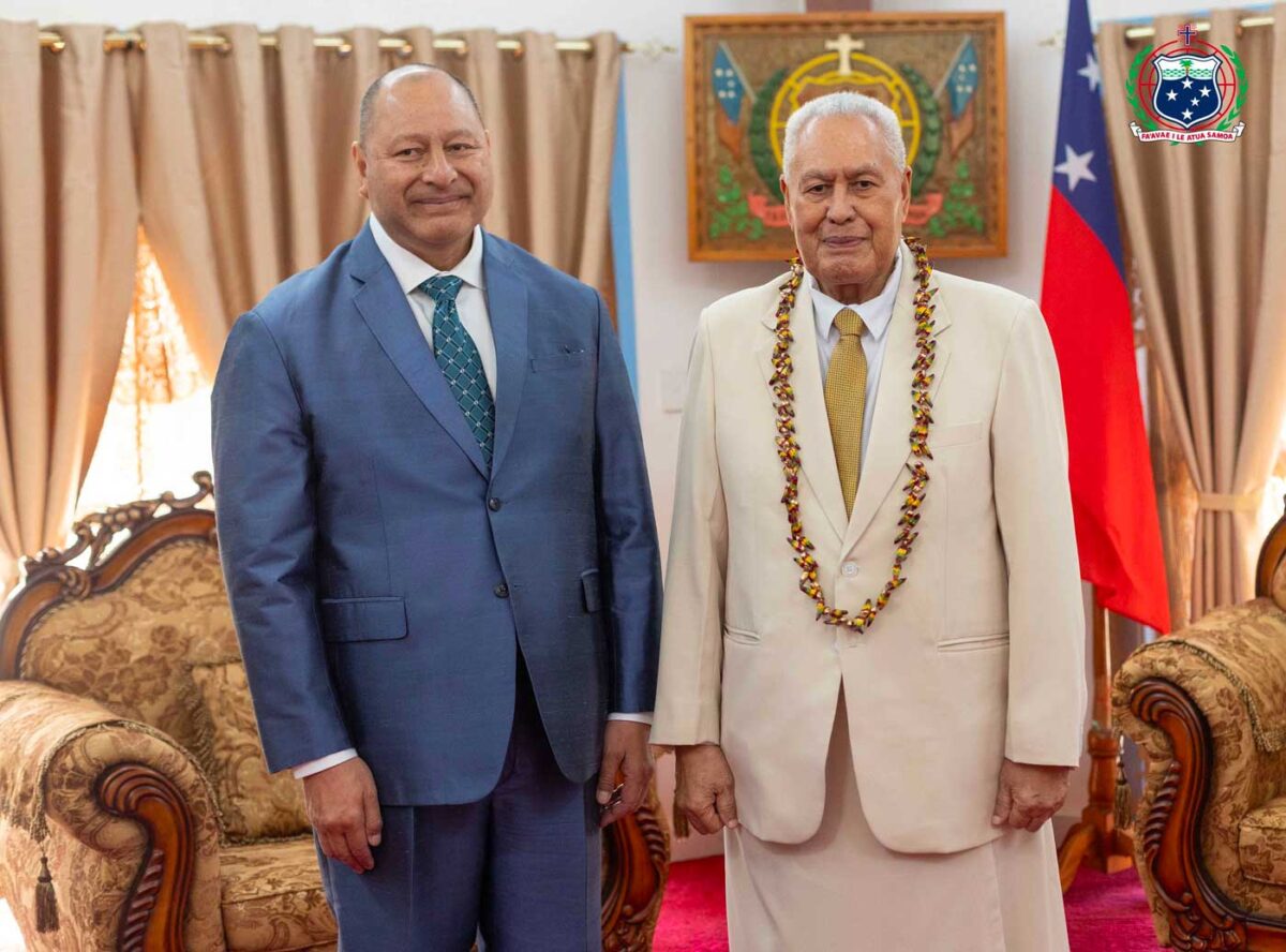 Vi Samoa Le roi Tupou VI reçu par le chef d'État des Samoa