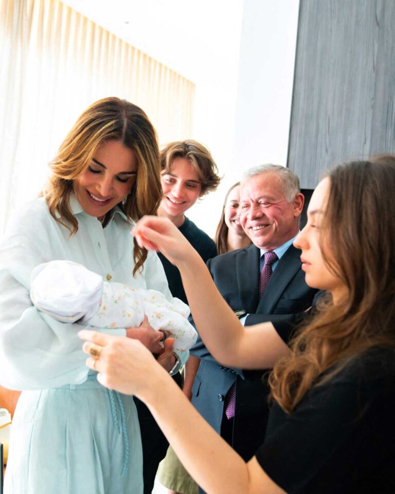 La reine Rania dévoile la deuxième grossesse de sa fille, la princesse Iman