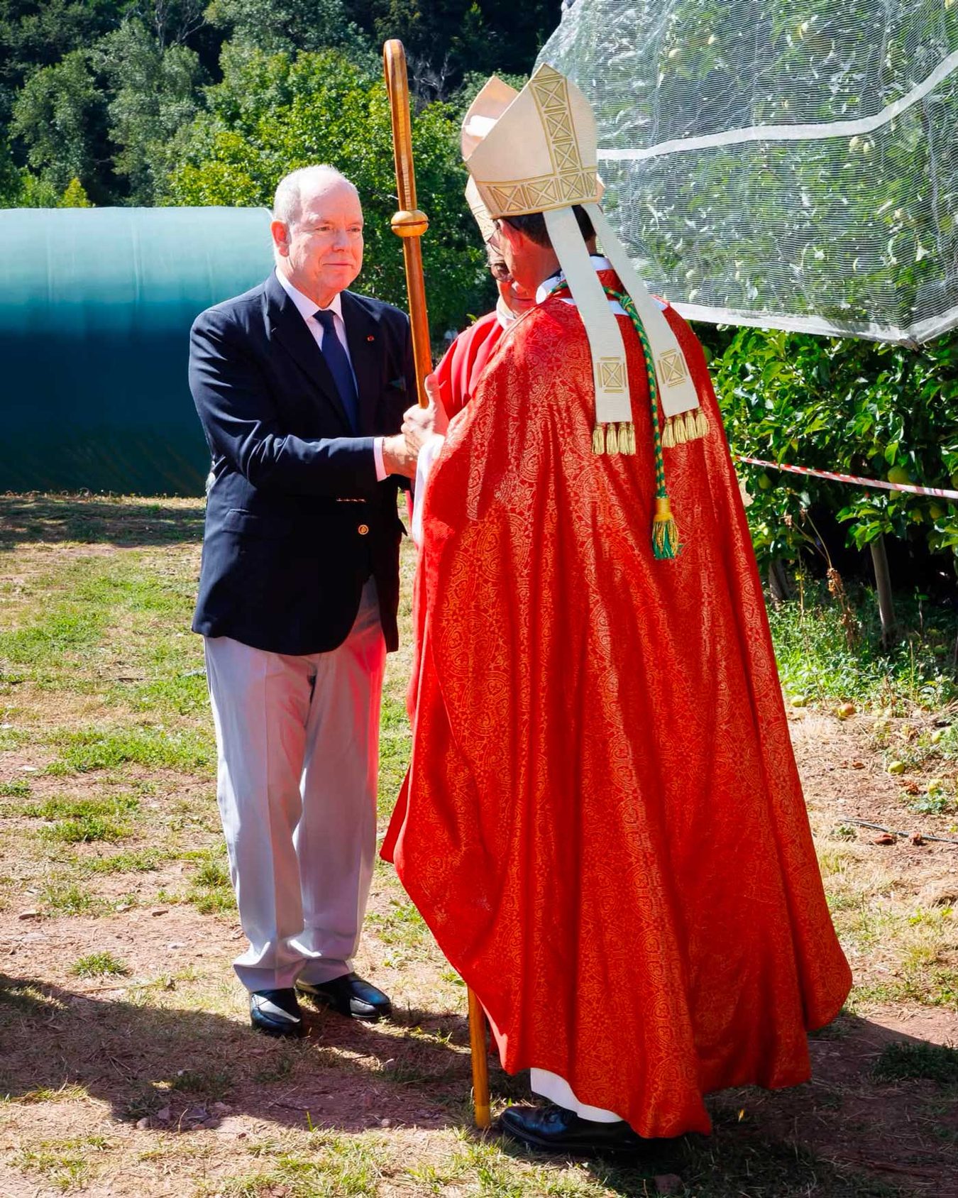 Le prince Albert II participe à la consécration de la chapelle Saint ...